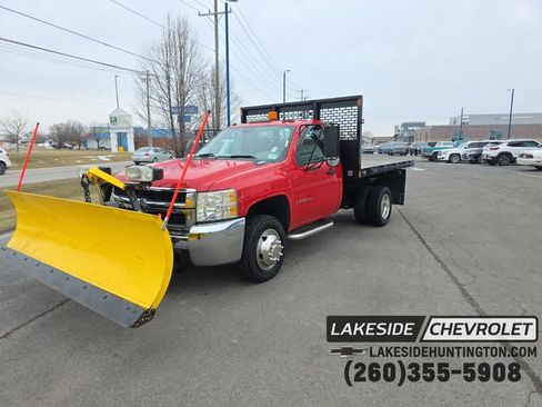 Used 2009 Chevrolet Silverado 3500 W/T w/ Snow Plow Prep Package image 1