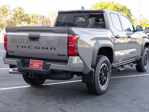 New 2026 Toyota Tacoma TRD Off-Road w/ TRD Off Road Upgrade Package AWD/4WD image 5