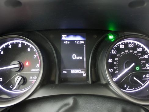 Used 2021 Toyota Camry SE image 24