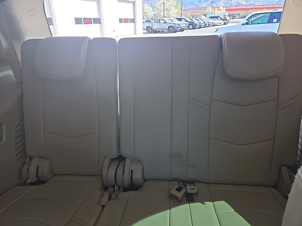 Used 2019 Cadillac Escalade Premium Luxury AWD/4WD image 27