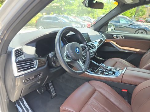 Used 2023 BMW X5 xDrive45e w/ Executive Package AWD/4WD image 22