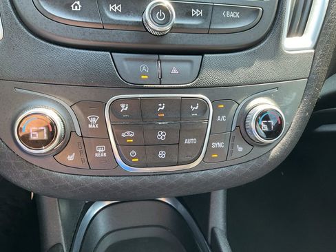Used 2023 Chevrolet Malibu LT image 10