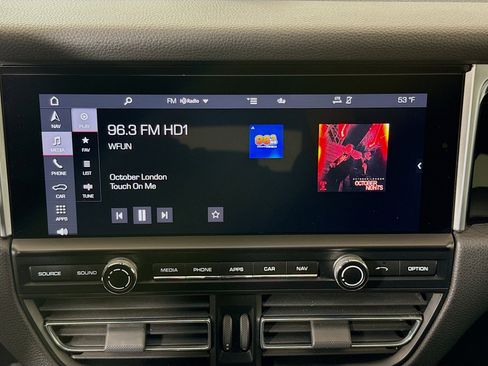 Used 2020 Porsche Macan image 14