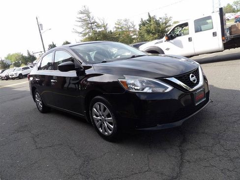 Used 2016 Nissan Sentra S image 7