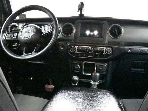 Used 2023 Jeep Wrangler Sport image 18