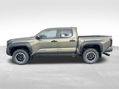 New 2026 Toyota Tacoma TRD Off-Road image 2