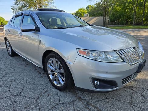 Used 2009 Lincoln MKS AWD image 3
