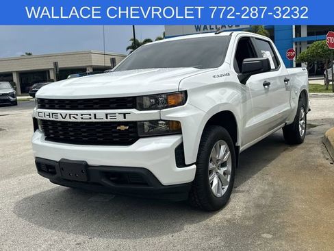 Certified 2022 Chevrolet Silverado 1500 Custom AWD/4WD image 2