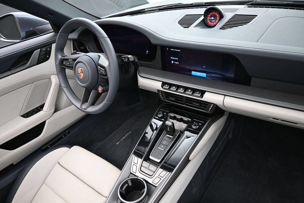 Certified 2026 Porsche 911 Carrera 4S AWD/4WD image 31