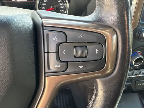 Used 2022 Chevrolet Silverado 1500 High Country w/ Technology Package image 24