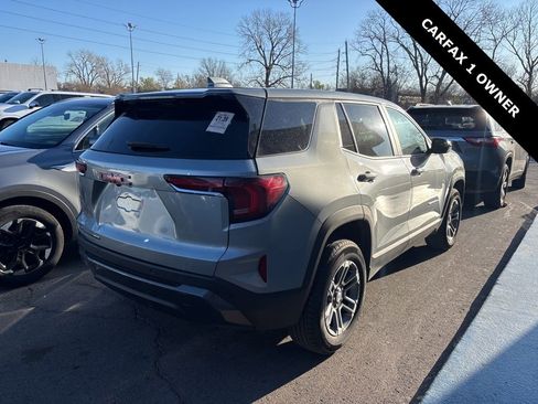 Used 2025 GMC Terrain Elevation image 2