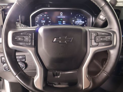 Used 2025 Chevrolet Silverado 1500 RST AWD/4WD image 3