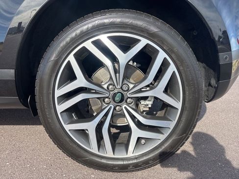 Used 2020 Land Rover Range Rover Evoque SE image 29