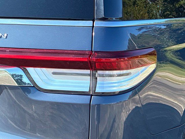 Used 2023 Lincoln Navigator Reserve AWD/4WD image 14