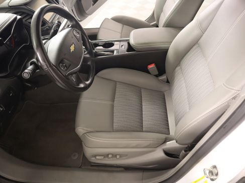 Used 2019 Chevrolet Impala LT image 10