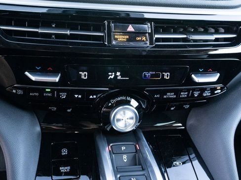 New 2026 Acura MDX SH-AWD image 31