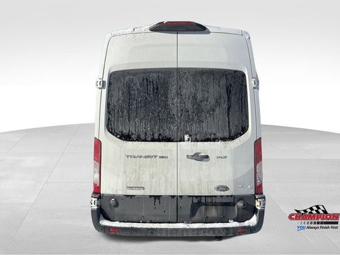 Used 2019 Ford Transit 350 XLT image 4