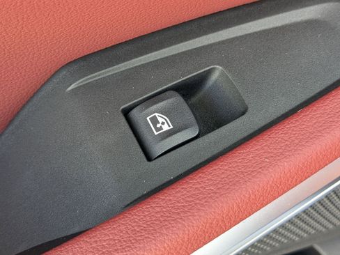 New 2025 BMW 330i xDrive Sedan w/ Premium Package image 28