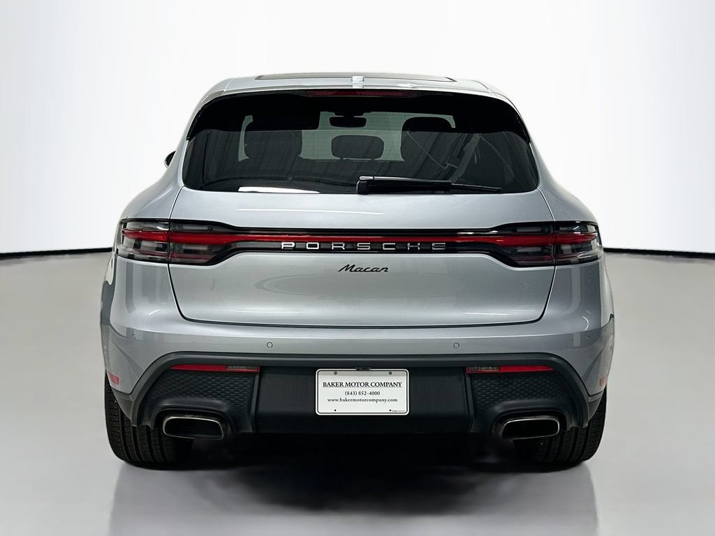 Certified 2025 Porsche Macan AWD/4WD image 10