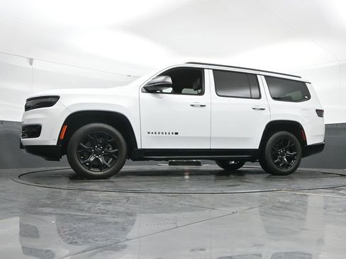 Used 2025 Jeep Wagoneer Series II image 52