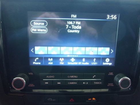 Used 2024 Nissan Frontier SV w/ SV Convenience Package image 14