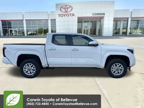 New 2026 Toyota Tacoma SR5 AWD/4WD image 7