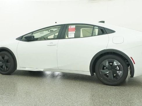 New 2026 Toyota Prius Plug-In Hybrid FWD image 20