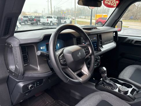Used 2025 Ford Bronco Big Bend image 8
