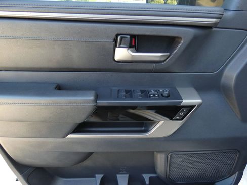 Used 2025 Toyota Tundra Limited image 66