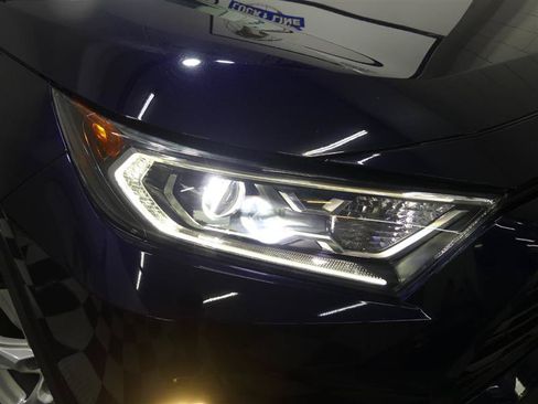Used 2020 Toyota RAV4 XLE w/ Convenience Package AWD/4WD image 15
