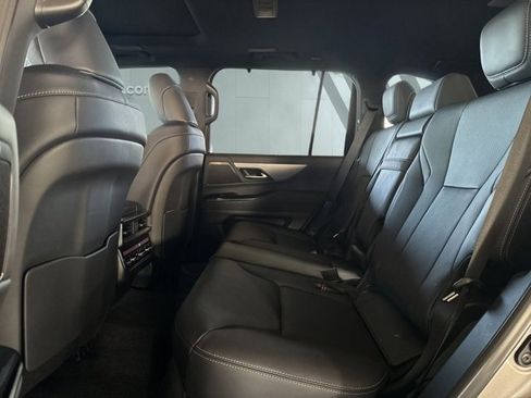Used 2023 Lexus LX 600 F Sport image 12