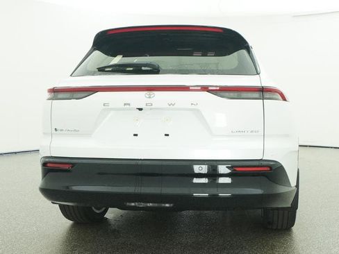 New 2026 Toyota Crown Signia image 41