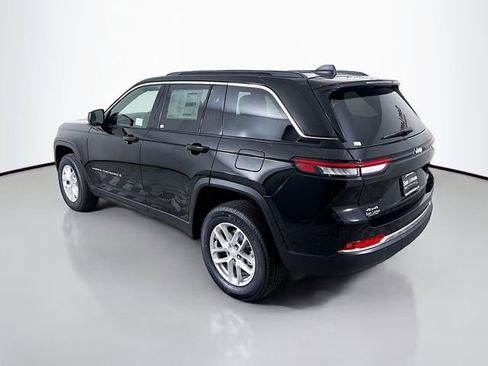 New 2025 Jeep Grand Cherokee Laredo w/ Luxury Tech Group I image 5