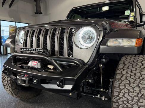 Used 2021 Jeep Gladiator Rubicon AWD/4WD image 6