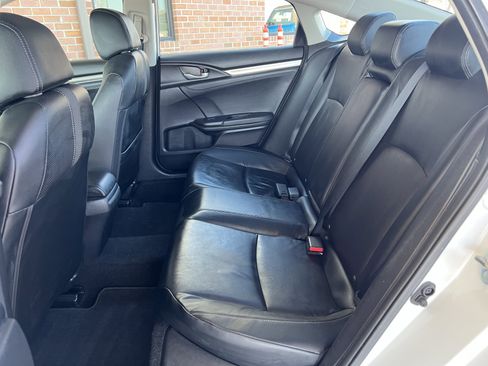 Used 2019 Honda Civic EX-L image 16