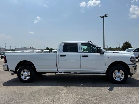 Used 2025 RAM 2500 Tradesman AWD/4WD image 9