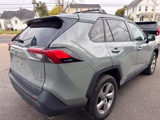 Used 2021 Toyota RAV4 XLE Premium AWD/4WD image 6