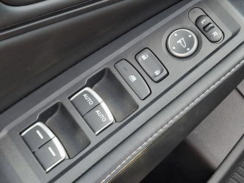 Used 2023 Honda Accord Sport image 25