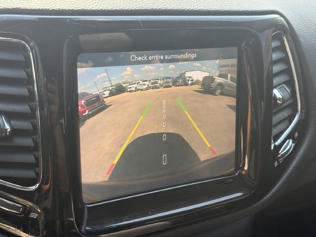 Used 2021 Jeep Compass Limited FWD image 28