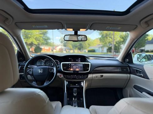 Used 2017 Honda Accord EX-L image 14