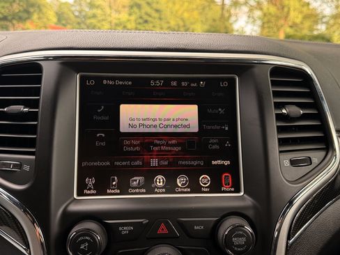 Used 2015 Jeep Grand Cherokee SRT AWD/4WD image 22