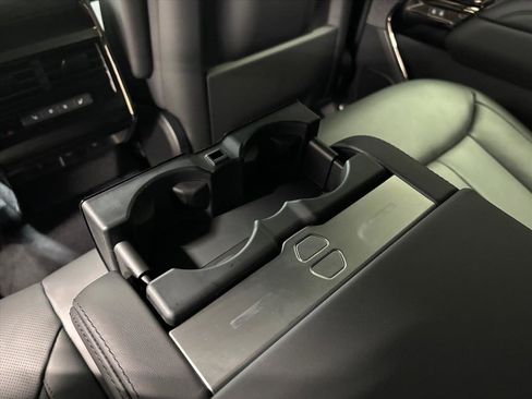 New 2025 Land Rover Range Rover Sport Dynamic SE image 25