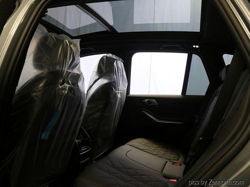 Used 2026 BMW X5 xDrive40i w/ M Sport Package image 13