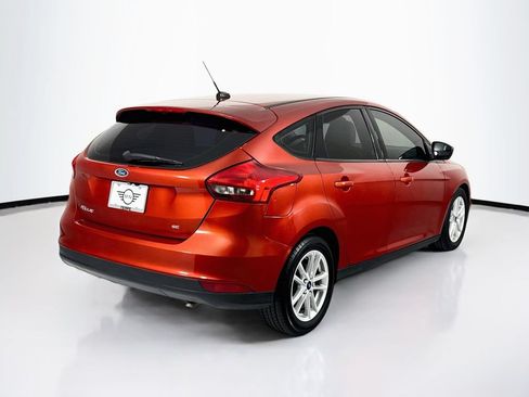 Used 2018 Ford Focus SE FWD image 5