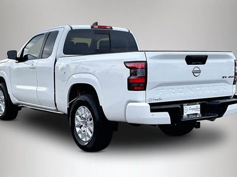 Certified 2024 Nissan Frontier SV w/ SV Convenience Package image 4