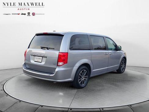 Used 2019 Dodge Grand Caravan GT image 16