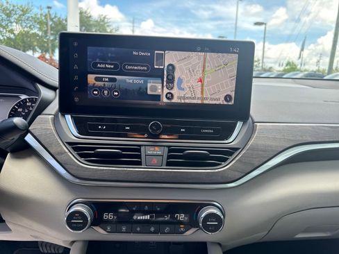 Certified 2024 Nissan Altima 2.5 SL image 18