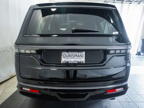 New 2026 Jeep Grand Wagoneer L Limited AWD/4WD image 5