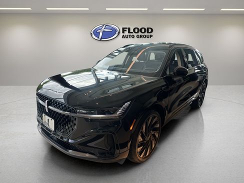 New 2026 Lincoln Nautilus Reserve w/ Jet Appearance Package AWD/4WD image 3