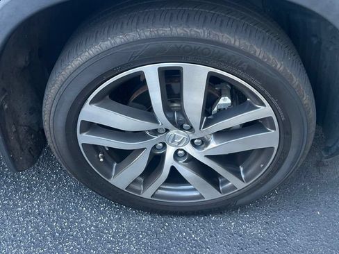 Used 2016 Honda Pilot Touring image 13